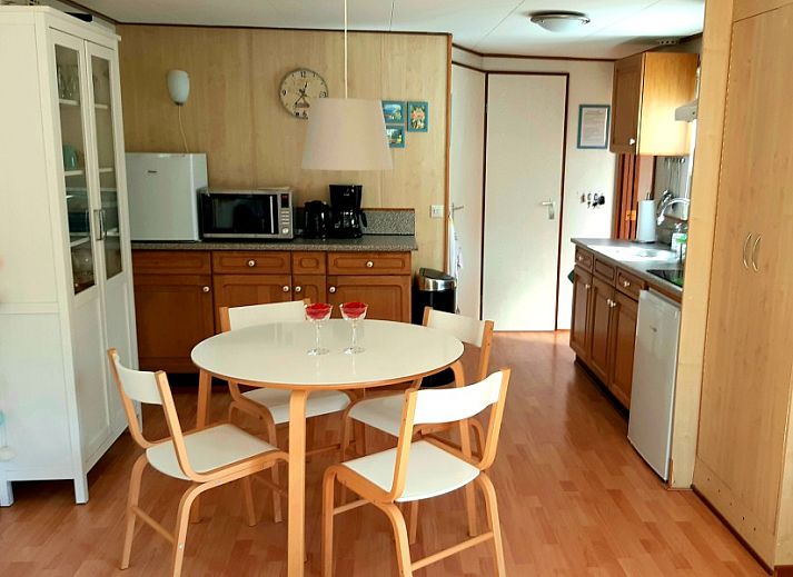 Ontdek Boshuisje 'de Wielewaal' in Winterswijk, een knus vakantiehuis omringd door weelderige natuur in de Achterhoek, Gelderland.