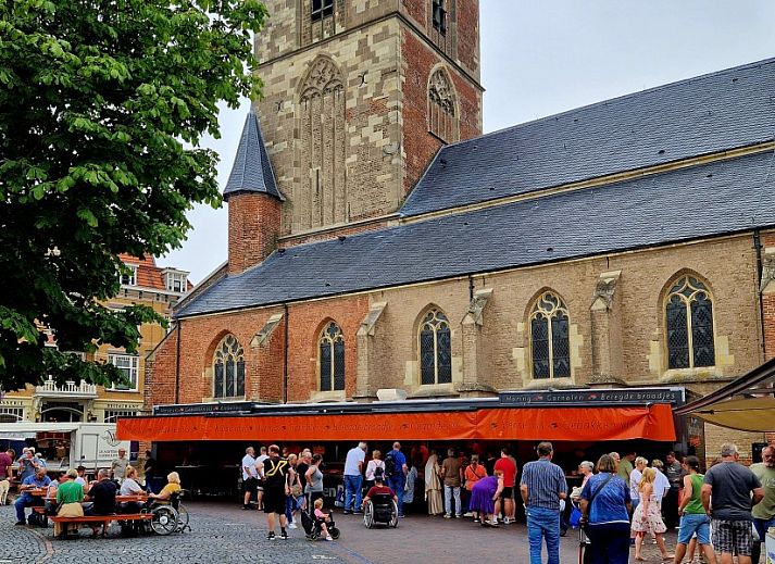 Gezellige slaapkamer in Boshuisje 'de Wielewaal', vakantiehuis in Winterswijk, Achterhoek, Gelderland, omringd door rustgevende natuur.