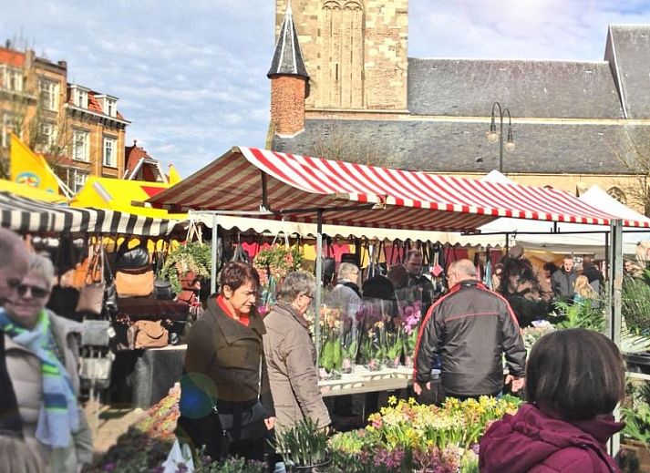 Gezellige slaapkamer in Boshuisje 'de Wielewaal', vakantiehuis in Winterswijk, Achterhoek, Gelderland, omringd door rustgevende natuur.
