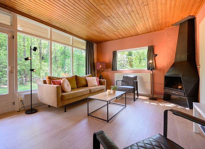 Terras van Vakantiehuisje in Winterswijk, perfect voor ontspannen in de Achterhoek.