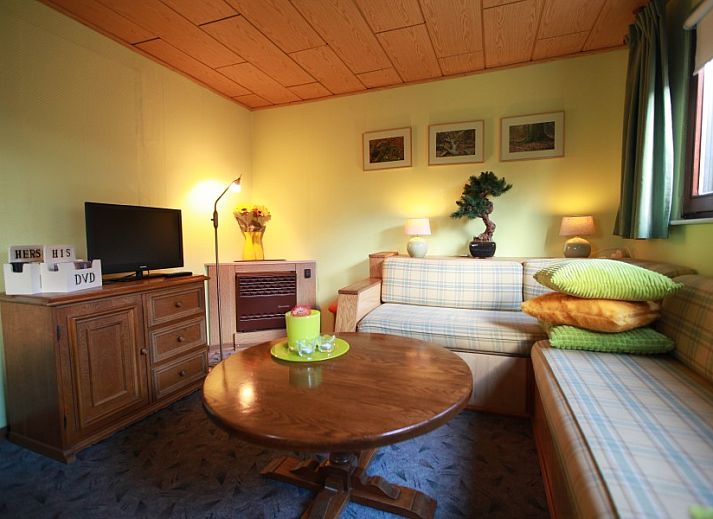 Blhende Pflanzen im Ferienhaus in Winterswijk, Achterhoek, umgeben von grner Natur und Stille.