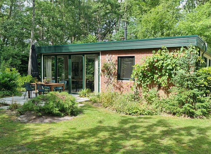 Moderne keuken in Vakantiehuis in Barchem, Achterhoek, Gelderland, volledig uitgerust met alle gemakken.