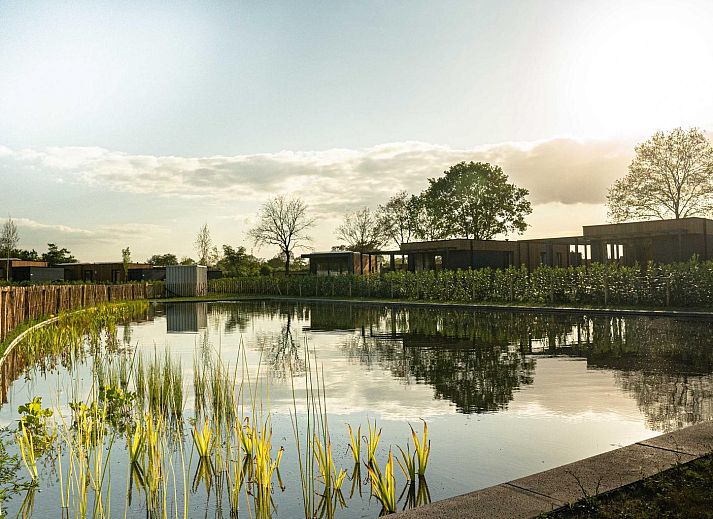 Stilvolles Wohnzimmer in der Ferienvilla Amalia 4 Deluxe, Kotten, Achterhoek, Gelderland.