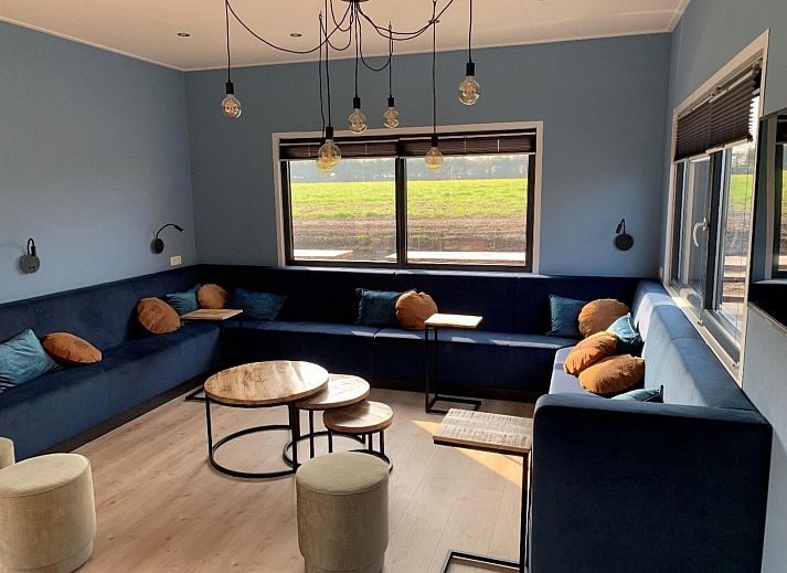 Naturnahes Ferienhaus Amalia Familia in Kotten, Achterhoek mit Schwimmbad und Sonnenliegen.