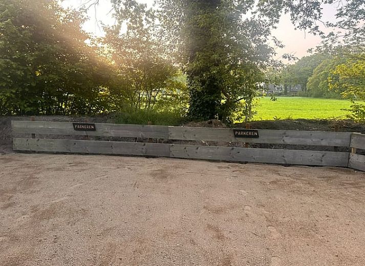 Schoene Aussicht auf gruene Felder vom Ferienhaus in Rekken, Achterhoek, Gelderland.