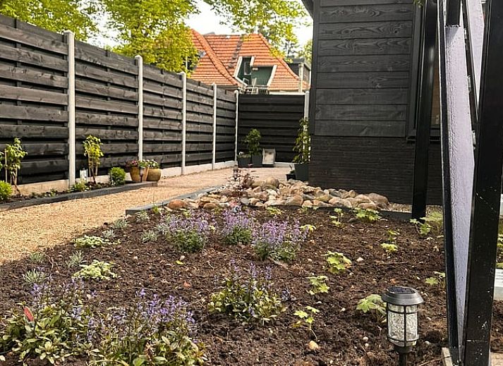 Aussenansicht des Ferienhauses in Rekken, umgeben von Natur in Achterhoek, Gelderland.