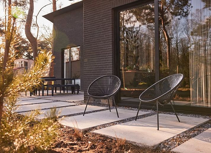 Buitenverlichting bij Vakantiehuis in Halle, Achterhoek, Gelderland voor sfeervol terras.