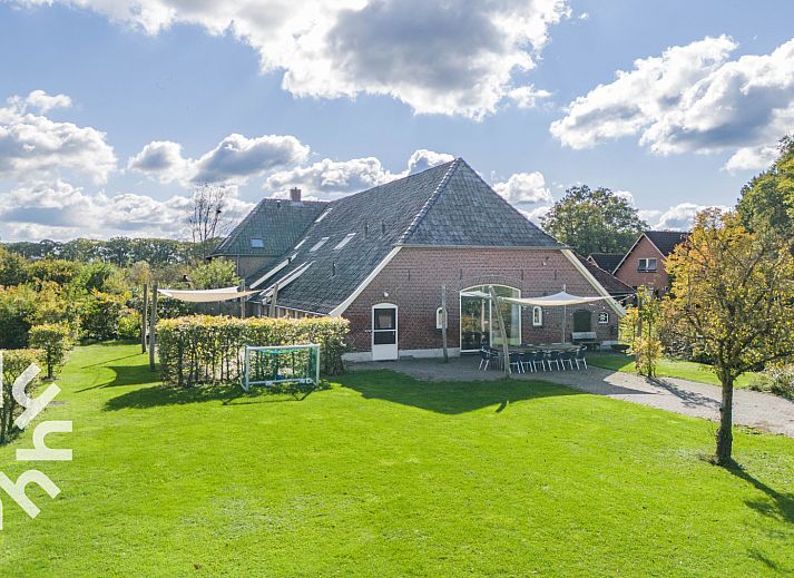 Moderne badkamer in DG302 vakantiehuis in Halle, Achterhoek, Gelderland.