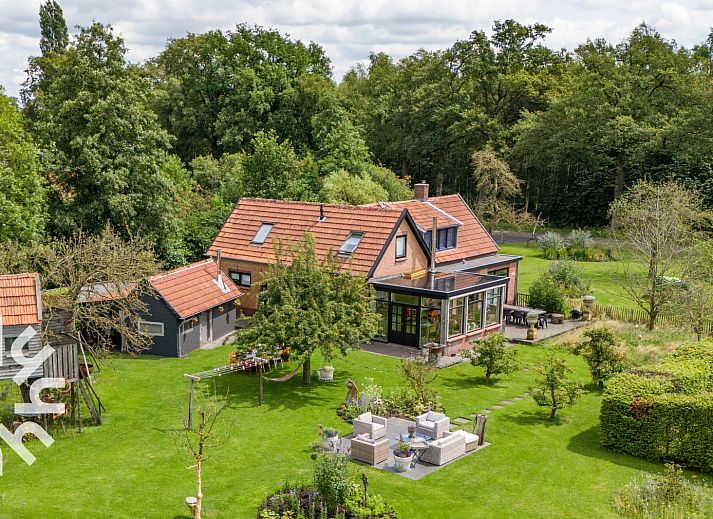 Verblijf 290909 • Vakantiewoning Achterhoek • Prachtig10 persoons vakantiehuis met sauna, ruim en modern