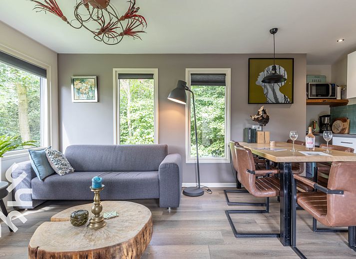 Bedroom with bunk beds in vacation home DG411 in Heelweg, Achterhoek.