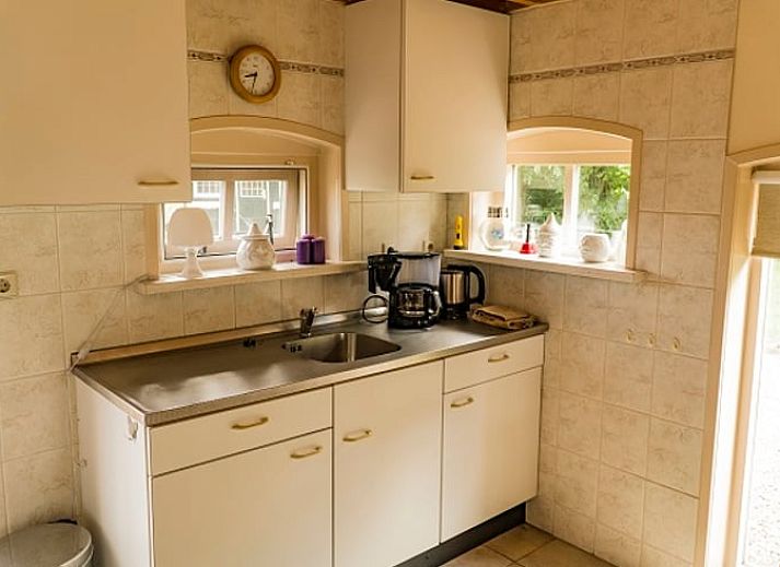 Das Ferienhaus in Ruurlo, in der schoenen Region Achterhoek gelegen, bietet einen idyllischen Blick auf den bluehenden Garten und die Natur Gelderlands.