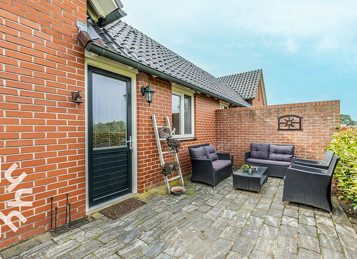 Gezellige woonkamer en keuken in DG645 vakantiehuis, Westendorp, Achterhoek.