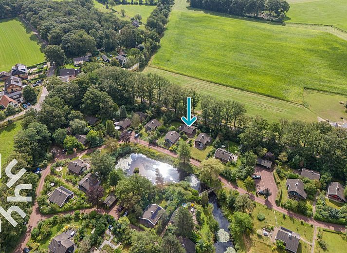 Buitenzijde van vakantiehuis DG994 in Aalten, Achterhoek, met bakstenen gevel.