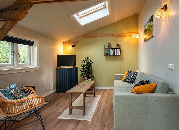 Entspannen Sie sich im Garten des Ferienhauses in Laren, umgeben von der schoenen Landschaft von Achterhoek, Gelderland.