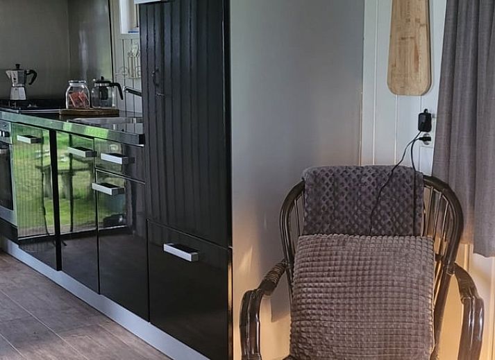 Bubbling Jacuzzi in Holiday Home in Vragender, Achterhoek, Gelderland. Relax in luxury amidst nature.