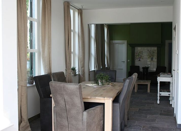 Lichte serre van Vakantiehuis in Groenlo, ideaal voor ontspanning in Achterhoek, Gelderland.