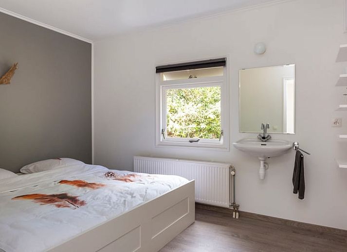 Schneebedecktes Cottage in Lochem, charmantes Ferienhaus im winterlichen Achterhoek, Gelderland.