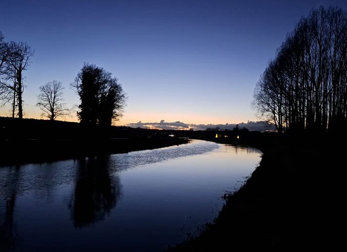 Moderne keuken in Vakantiehuisje in Lochem, ideaal voor een comfortabel verblijf in de Achterhoek, Gelderland.