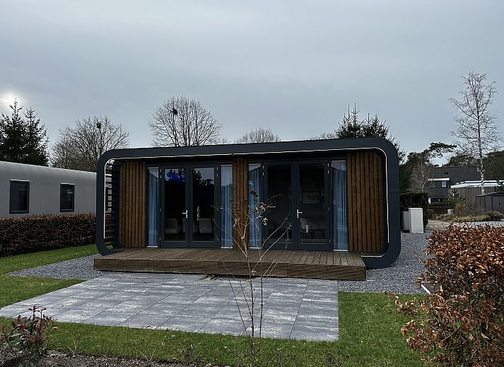 Chalet in Lochem met modern exterieur in de rustige natuur van de Achterhoek, Gelderland.