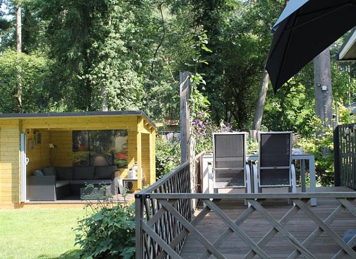 Eingang zum japanischen Waldgarten im Ferienhaus in Lochem, Achterhoek.