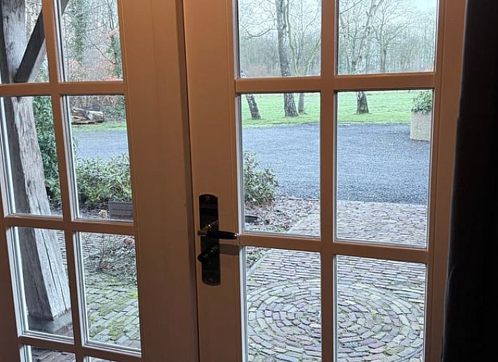 Charming vacation home in Hengelo Gld with veranda, surrounded by nature in the Achterhoek region of Gelderland.