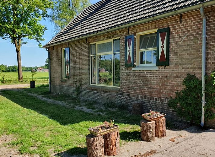 Cottage in Rietmolen, Ferienhaus in der Achterhoek, umgeben von ueppiger Natur und rustikalem Charme.