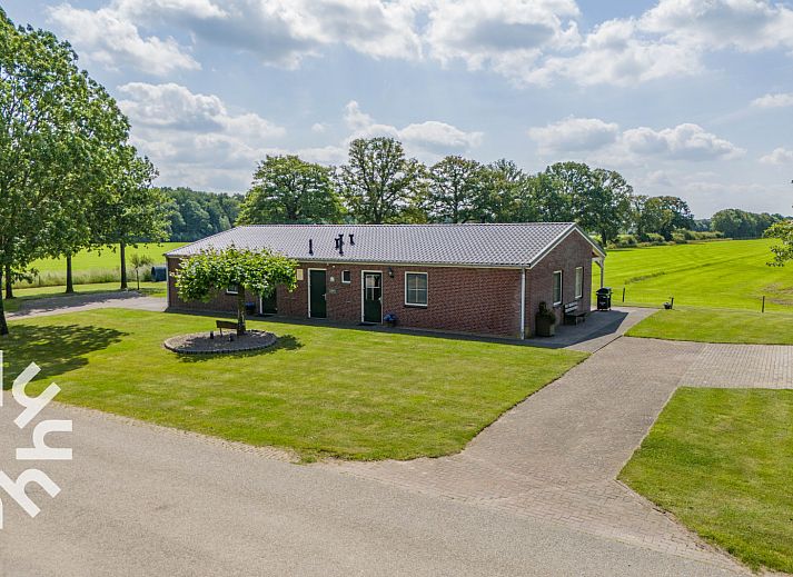 View of vast fields from DG025 vacation home in Gelderland.