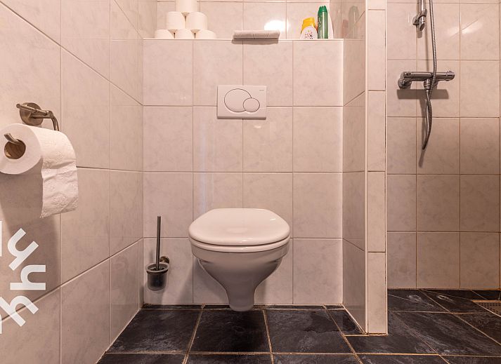 Fully equipped kitchen in DG025 vacation home, Didam, Achterhoek.