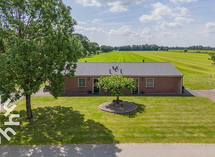 Fully equipped kitchen in DG025 vacation home, Didam, Achterhoek.