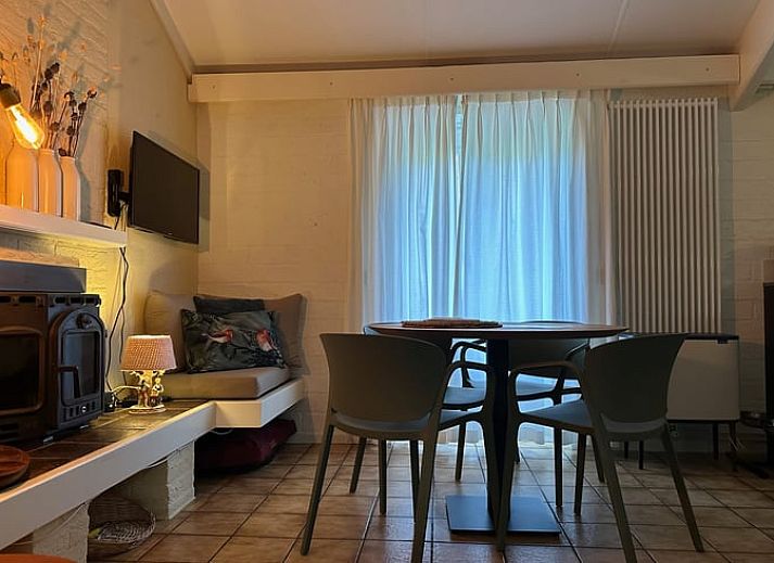 Gezellige zitplaatsen bij Vakantiehuisje in Hummelo, Achterhoek, Gelderland.