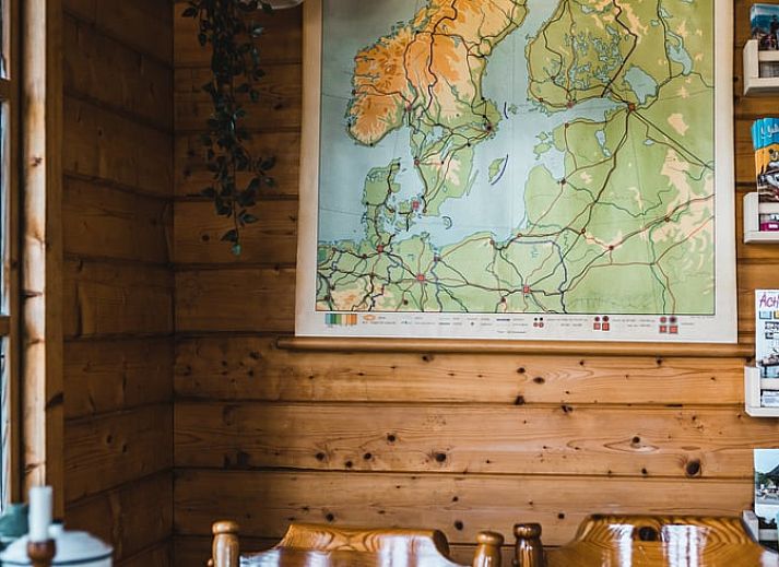 Heerlijke ontbijtbakery bij Vakantiehuisje in Haarlo, Achterhoek, Gelderland met verse croissants en kaneelbroodjes.