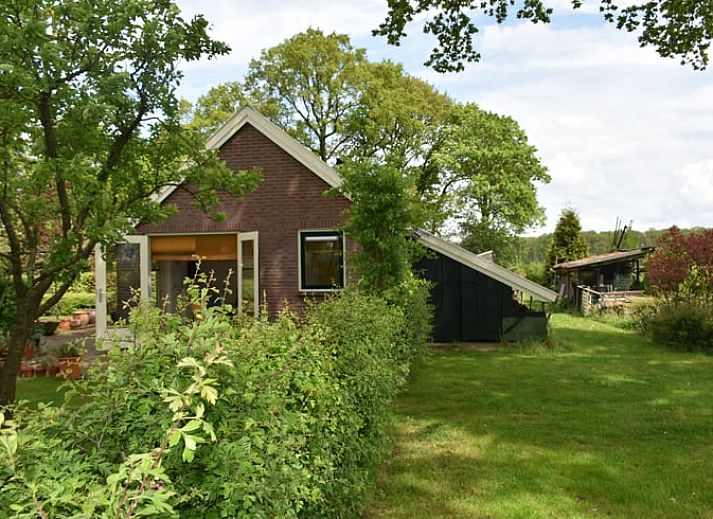 Gezellige eetruimte in Vakantiehuis in Wichmond, ideaal voor een ontspannen verblijf in de Achterhoek, Gelderland.