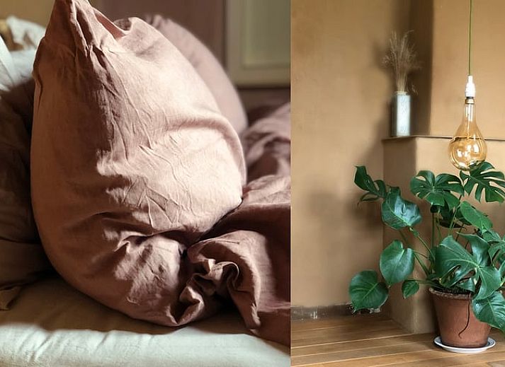 Authentieke keuken in Huisje in Geesteren, vakantiehuis in Achterhoek, Gelderland met rustieke details.