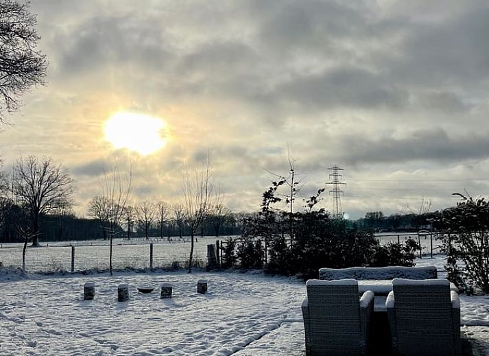 Enjoy the serene sunset at the Holiday Home in Geesteren, located in the beautiful Achterhoek region of Gelderland.