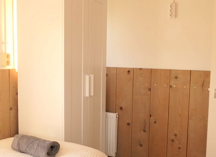 Relax in a vacation home in Geesteren, Achterhoek, with a pool table and cozy reading corner for a cozy vacation in Gelderland.