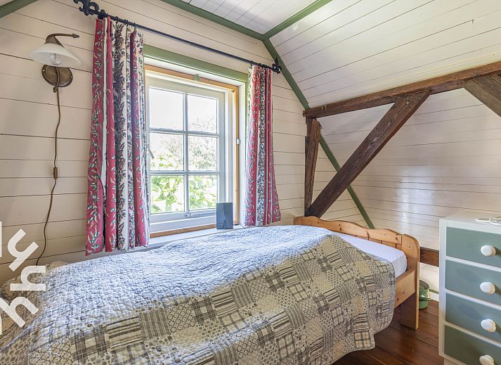 Stylish sink in vacation home DG496 in Vorden, Achterhoek, with marble top.