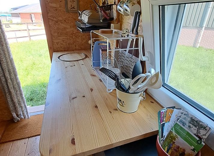 Gemuetliches Ferienhaus in Beltrum mit Sitzgelegenheiten im Freien in der gruenen Umgebung der Region Achterhoek.