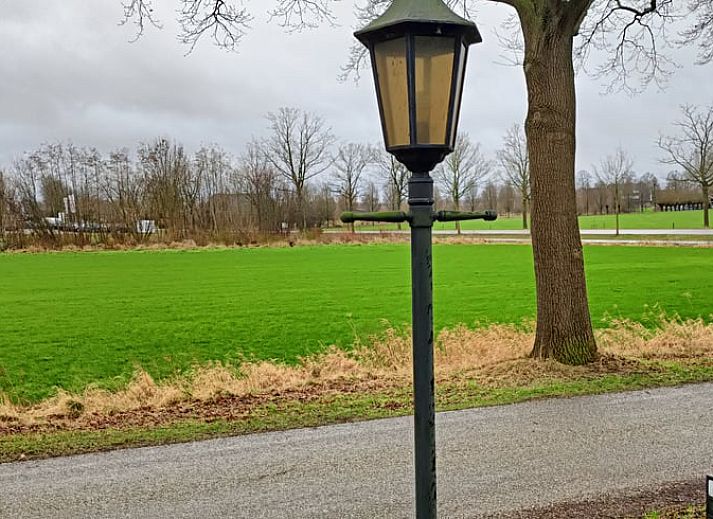 Gruene Umgebung rund um das Ferienhaus in Beltrum, Achterhoek, Gelderland mit weitem Blick in die Landschaft.