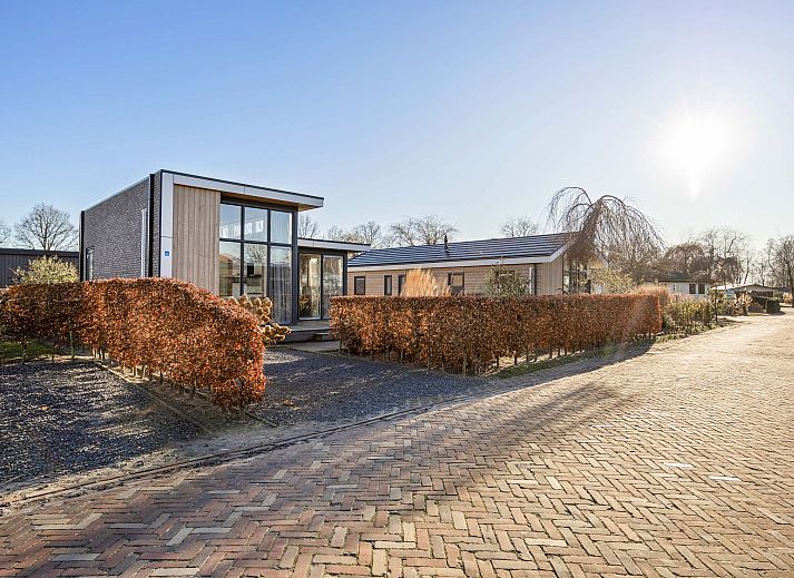 Veranda van Module Z in Lichtenvoorde, Gelderland, met uitzicht op groene omgeving.