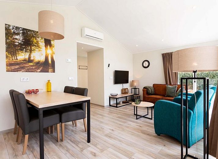 Gemuetliches Schlafzimmer in Wilgenhoeve 5 Personen, Lichtenvoorde, mit komfortablem Doppelbett in einer Ferienwohnung, Achterhoek, Gelderland.