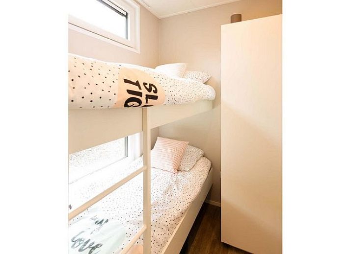 Module Special 6 persons Wellness in Lichtenvoorde, Gelderland with terrace and hot tub in green surroundings.