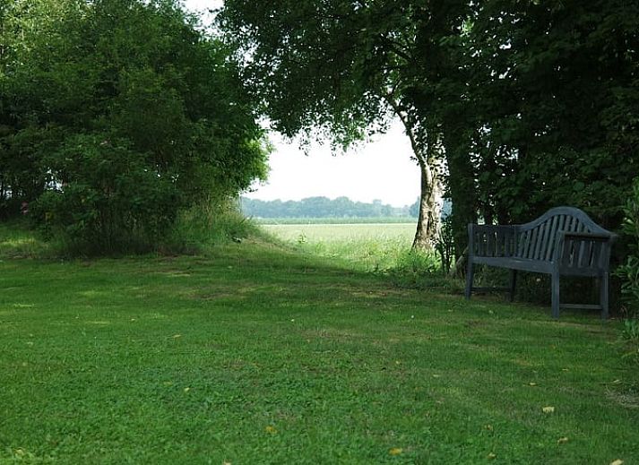 Traditionele houten elementen in Vakantiehuisje in Neede, Achterhoek, Gelderland.