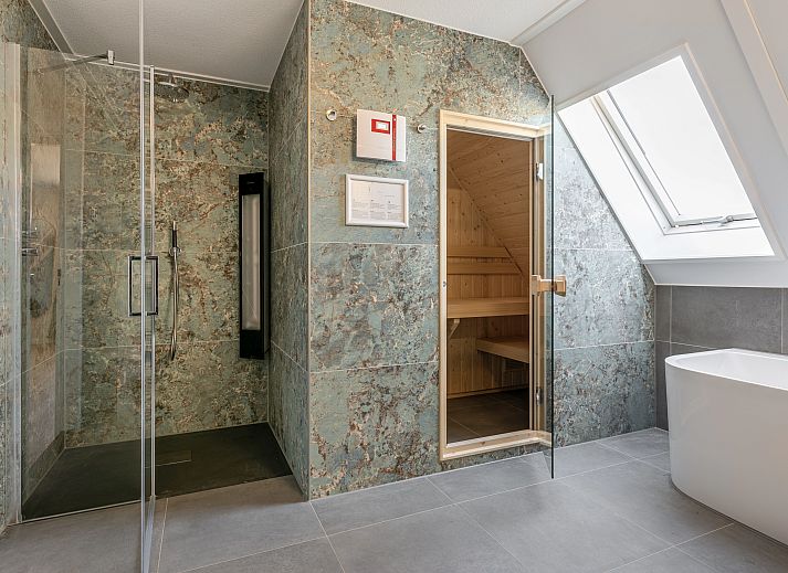 Stroombroek 8-persoons woning in Braamt, Achterhoek, Gelderland. Charmante bungalow omringd door groene natuur.