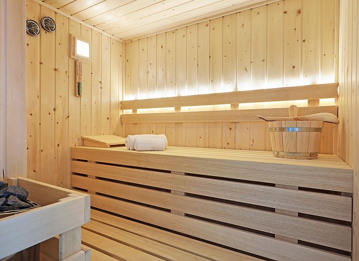 Entspannen Sie sich in der luxurioesen Sauna des Wellnessbungalows Stroombroek in Braamt, Achterhoek, Gelderland.