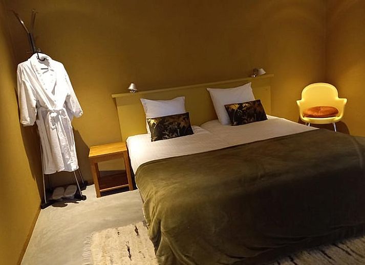 Spacious parking at Holiday Home in Gaanderen, located in the green Achterhoek, Gelderland.