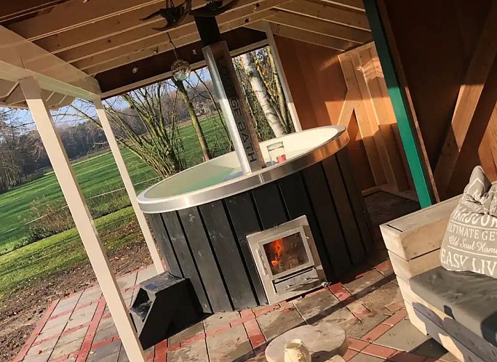 Guest house 295830 - Holiday property Achterhoek - De Essenburgh met hottub en sauna