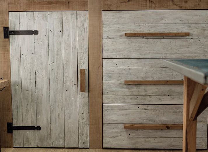 Gemuetliche Essecke im Ferienhaus in De Heurne, Achterhoek, Gelderland.