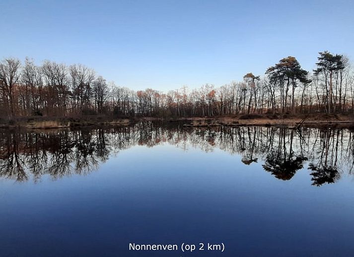 Spacious bedroom with lots of light in Holiday home in Winterswijk Kotten, located in the Achterhoek.