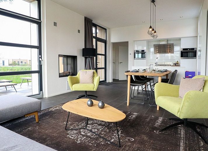 Moderne buitenkant van Chalet in Olburgen, vakantiehuis in de Achterhoek, Gelderland.