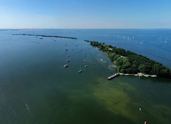 Vakantiehuis in Almen, gelegen aan het water in de Achterhoek, Gelderland met prachtige natuur en rust.